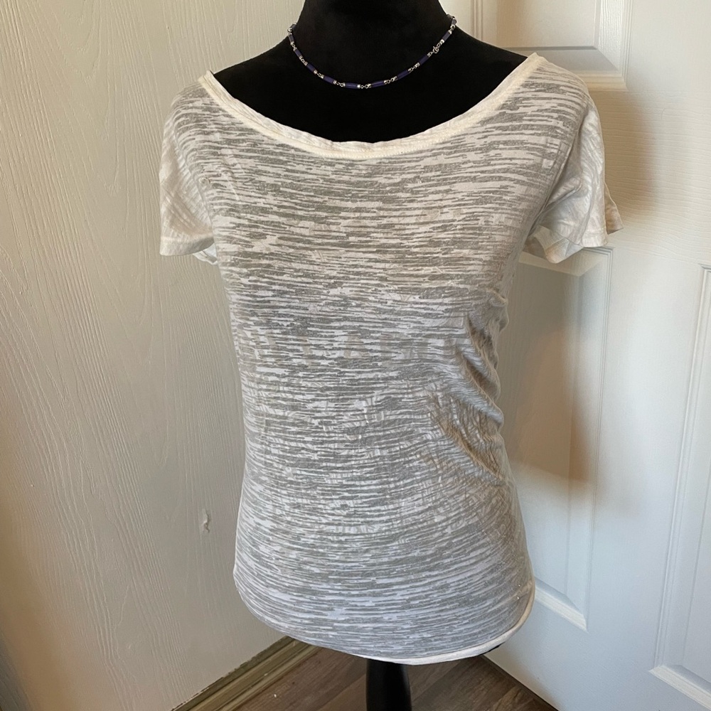 Billabong White and Gray Short Sleeve Tee Size S